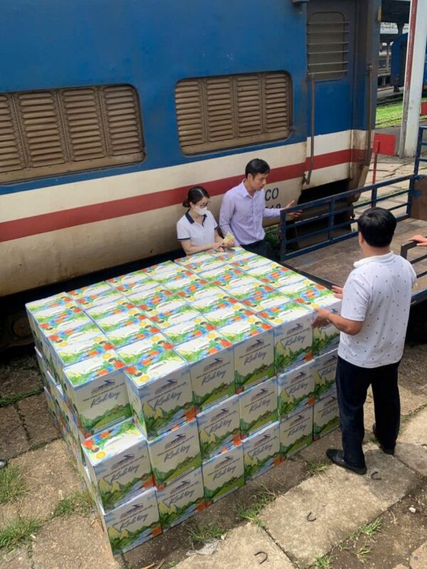 DNT VIỆT NAM HỢP TÁC CHIẾN LƯỢC CÙNG CÔNG TY CP BỘT GIẶT LIX – TẬP ĐOÀN HÓA CHẤT VIỆT NAM ĐỒNG HÀNH VỚI TỔNG CÔNG TY ĐƯỜNG SẮT VIỆT NAM (VNR) GÓP PHẦN LAN TỎA GIÁ TRỊ VIỆT